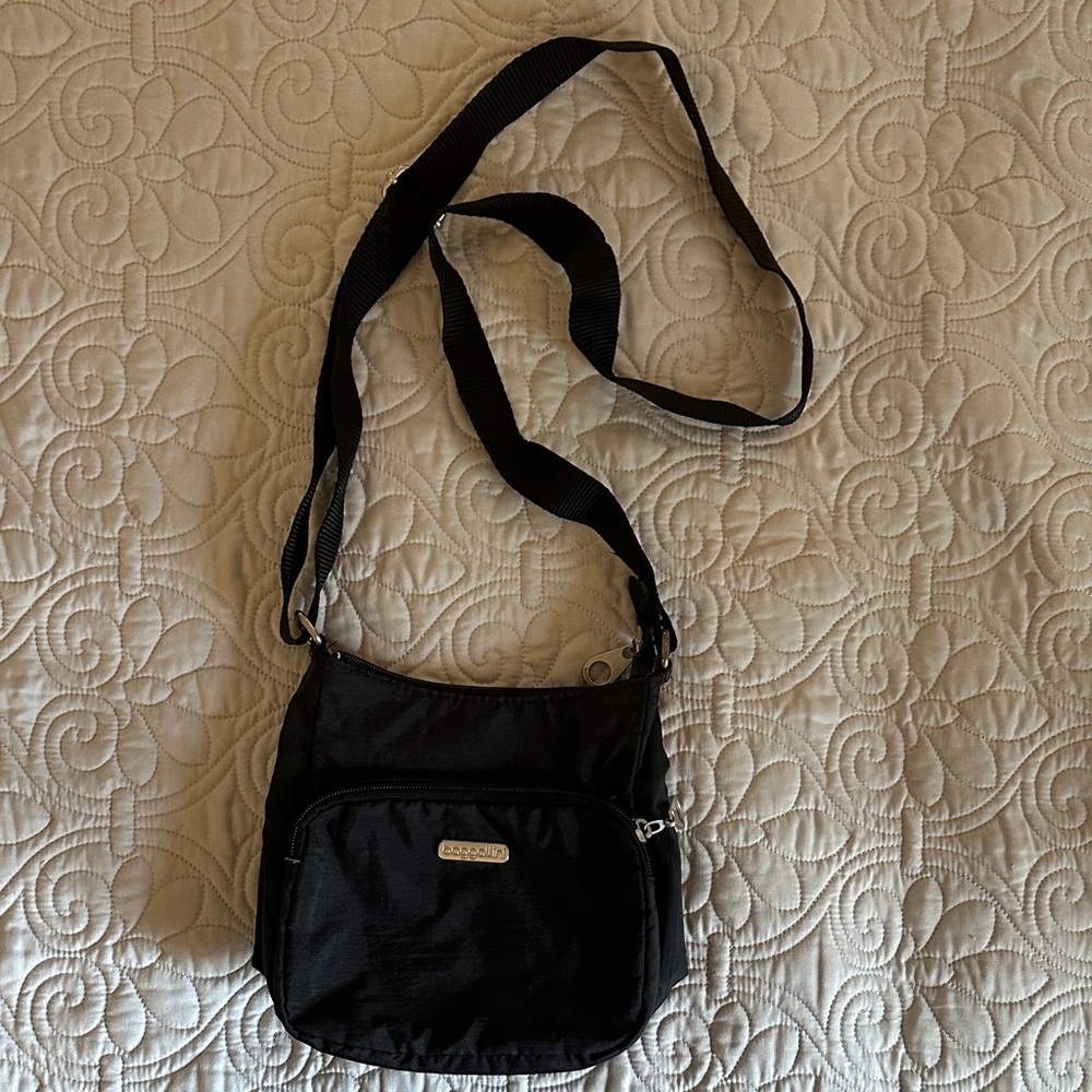Baggallini Black Crossbody Bag